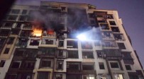 MUMBAI - Hindistan'da Yangın Açıklaması 5 İtfaiyeci Can Verdi