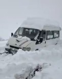 Kara Saplanan Minibüs Kurtarıldı Haberi