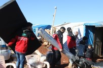 ÇADIR KENT - Suriye'deki Sel Mağdurlarına Yardım
