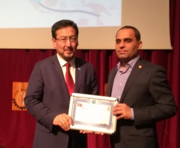 Uşak'ta Doğu Türkistan Konulu Konferans Gerçekleştirildi