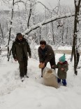 ELMALıK - Yaban Hayvanları İçin Dağlara Yiyecek Bırakıldı