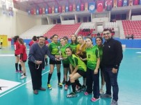 LİSE ÖĞRENCİSİ - Anadolu Üniversitesi Sporda, Kupalara Ve Şampiyonluklara Doymuyor