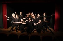 KARABAĞ - Bayraklı Belediye Tiyatrosu Perdelerini 5 Oyunla Açıyor