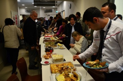 Kanser Hastaları Müzikli Eğlence İle Moral Depoladı