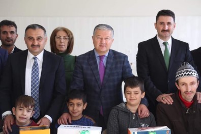 Develi Protokolü İşitme Engellileri Ziyaret Etti