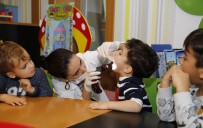 DIŞ HEKIMI - Ekolojik Kreş'te Diş Sağlığı Taraması