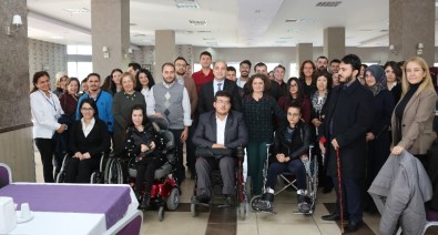 ERÜ'de '3 Aralık Dünya Engelliler Günü' Etkinliği Düzenlendi