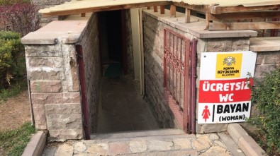 Konya'da 18 Yaşındaki Genç Tuvalette Ölü Bulundu