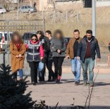 FUHUŞ - Müşterileri 'Koli' Diye Şifrelendirerek Fuhuş Yaptırdılar