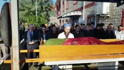 Samsun'da Eşi Tarafından Öldürülen Kadının Cenazesi Toprağa Verildi