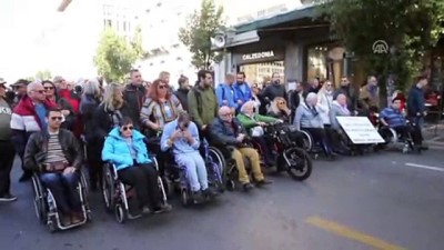 Yunanistan'da Engellilerden Gösteri