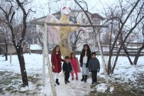 VAN GÖLÜ - Kardan Van Gölü Canavarı Yaptı