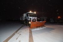 ŞAHINBEY BELEDIYESI - Belediye Başkanı Tahmazoğlu, Kar Küredi