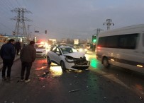 HAFRİYAT KAMYONU - Beton Mikserine Arkadan Çarpan Otomobilde 2 Kişi Yaralandı