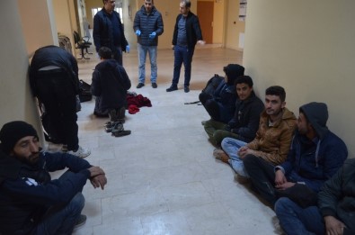 Hatay'da Suriye Uyruklu 30 Kaçak Göçmen Yakalandı