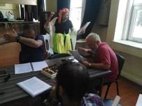 MAZLUM - Adana Devlet Tiyatrosu'ndan Üçüncü Oyun 'Yolcular'