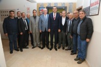 KAZıM KURT - Başkan Kazım Kurt'tan Türk İş'e Ziyaret