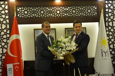 CHP İle İYİ Parti İzmir'de İlk Temas