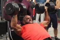 VÜCUT GELİŞTİRME ŞAMPİYONU - Dünya Şampiyonu Aktolga Açıklaması 'Türkiye'de Doping Problemi Yok'