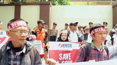 Endonezya'da Arakanlı Müslümanlara Destek Gösterisi