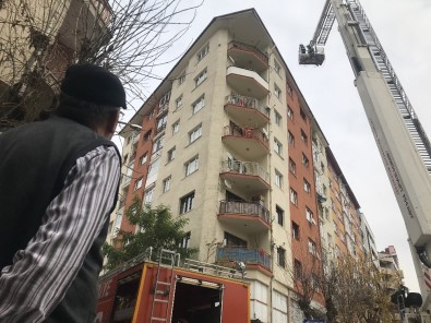 Eskişehir'de 8 Katlı Binadaki Yangın Korkuttu