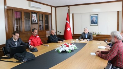 Kayıp Dağcı İçin Aramalar Hava Şartları Elverdiğinde Devam Edecek