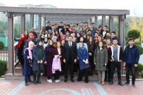 KEÇİÖREN BELEDİYESİ - Liseli Öğrencilere Projeler Anlatıldı