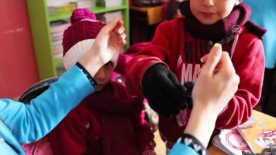 Mardin'de 'Minik Eller Üşümesin' Projesi