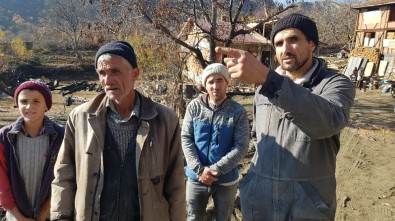(Özel) Tosya'da Evi Yanan Köylü Ve Ailesi Verilen Sözlerin Yerine Getirilmesini İstiyor