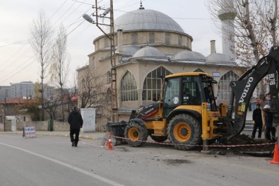 VASKİ Ekipleri Gece Gündüz Mesaide