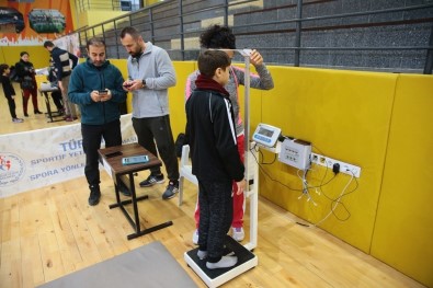 Geleceğin Şampiyon Sporcuları Gaziosmanpaşa'da Yetişiyor
