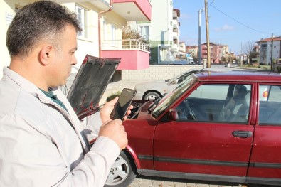 'Kara Şimşek'e özendi, 1993 model otomobilini konuşturdu