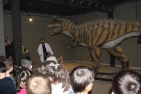 FıRAT ÜNIVERSITESI - Minikler, Bilim Merkezini Gezdi