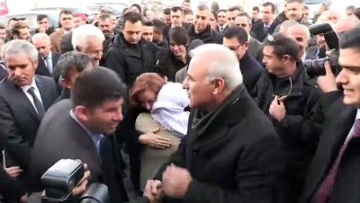 Vali Murat Zorluoğlu Vanlılarla Vedalaştı