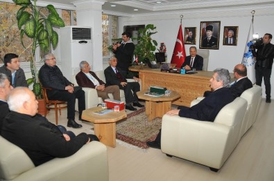 Akşehir Akademisi Vakfı Mütevelli Heyetinden Başkan Akkaya'ya Ziyaret