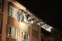 İTFAİYE MERDİVENİ - Ankara'da Korkutan Yangın