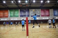 VOLEYBOL TAKIMI - Haliliye Belediyespor Hazırlıklarını Tamamladı