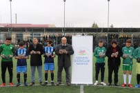 ALıŞKANLıK - Karaman'da Maç Öncesi Futbolcular Kitap Okudu