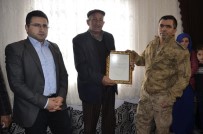 BEYTÜŞŞEBAP - Kaymakam Pendik'ten Şehit Korucunun Ailesine Ziyaret