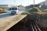 AYDıN DEVLET HASTANESI - Köprüden Uçup Boru Hattını Kırdı, Hastanede Düştüm Dedi
