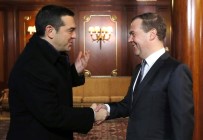 YUNANİSTAN BAŞBAKANI - Yunanistan Başbakanı Çipras'ın Rusya Temasları Başladı