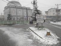 BEYCUMA - Zonguldak'a Yılın İlk Karı Yağdı