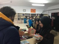 GÜNLÜCE - Köy Okulu Kütüphanesine 650 Adet Kitap Yardımı