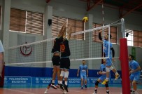 VOLEYBOL TAKIMI - Palandöken Kartalları Zirvede