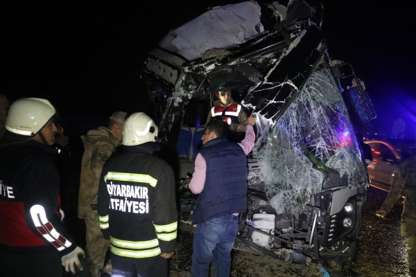 Diyarbakır'da katliam gibi kaza
