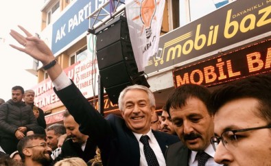 AK Parti'nin Isparta Adayı Başdeğirmen'e Kalabalık Karşılama