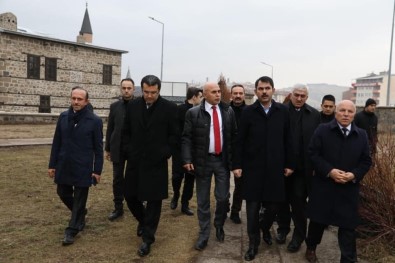 Çevre Ve Şehircilik Bakanı Kurum'un Erzurum Gezisine Üç Kümbetler Damga Vurdu