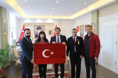 Türkiye Gaziler Ve Şehit Aileleri Vakfı Genel Başkanı  Aylar Çanakkale'de
