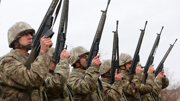 Bedelli askerlerin eğitimi görüntülendi