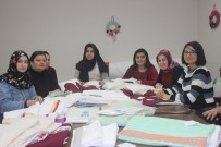 DİLEK YÜKSEL - Engelli Bireyler Afrin'deki Askerler İçin Havlu Ve Seccade Dikti